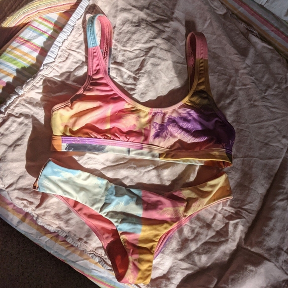 Billabong & Andy Warhol Palm Tree Scoopneck Bikini, Size Large or Medium - Picture 1 of 11